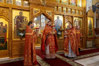 Крестовоздвижение