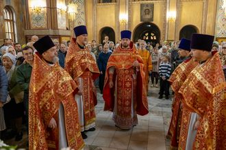 Крестовоздвижение